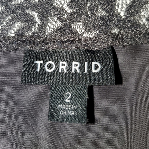 Torrid size 2 Blouse - Picture 3 of 4
